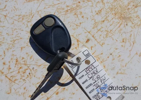 1997 Chevrolet S-10 Fleetside z USA, uszkodzony, nr VIN 1GCCS14W3V8206031